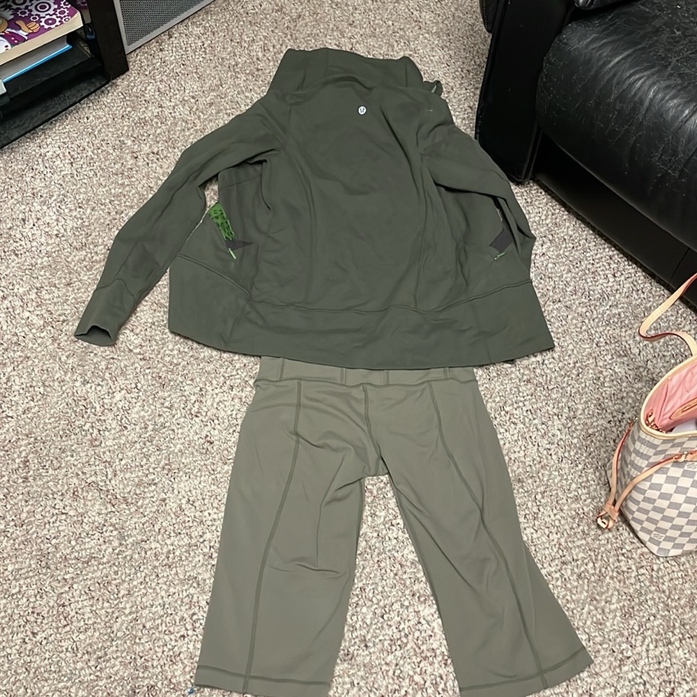 lululemon athletica Olive Green Athletic Shorts Set - Picture 9 of 9